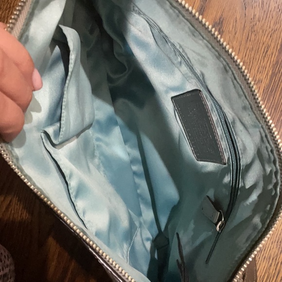 Coach purse - Picture 4 of 11